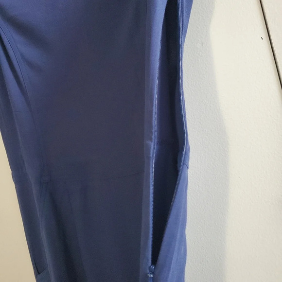 Theory blue vneck sleeveless sheath dress with pockets size 4! - Picture 5 of 12